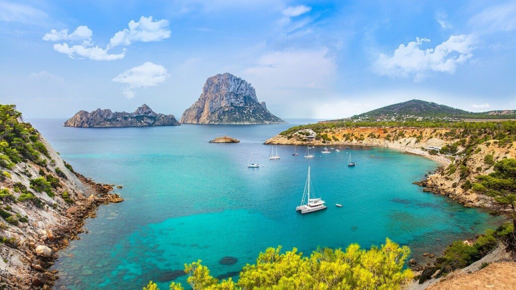 best beaches and coves of Ibiza